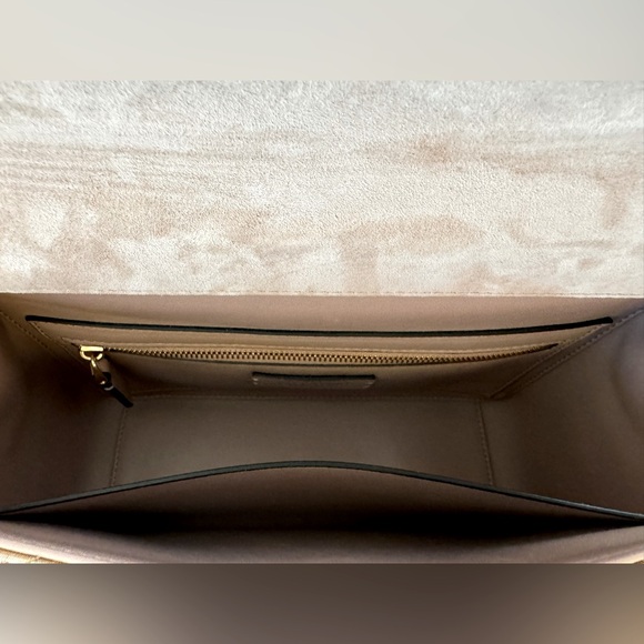 NEWš„Valentino Garavani Roman Stud Crystal Embellished MatelassĆ© Satin Bagš„ - Picture 12 of 13